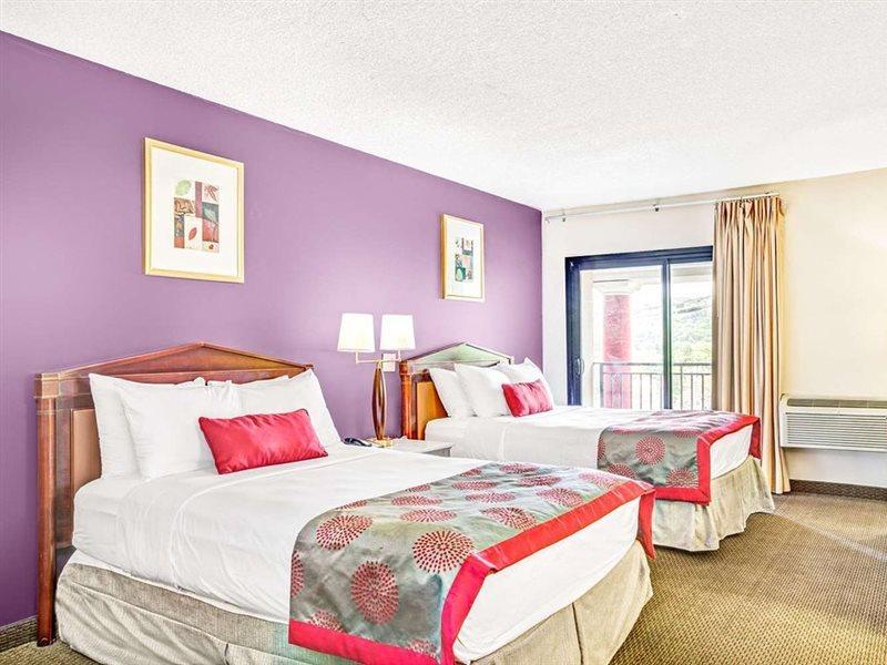 Ramada By Wyndham Rockaway Hotel Exterior photo