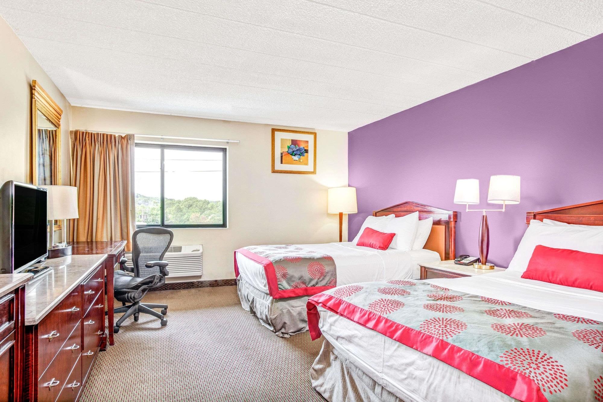Ramada By Wyndham Rockaway Hotel Exterior photo